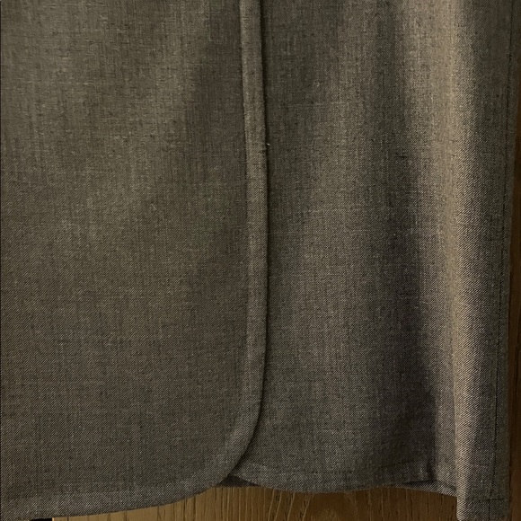 Jones New York gray Pencil skirt. Size 16. - Picture 4 of 8